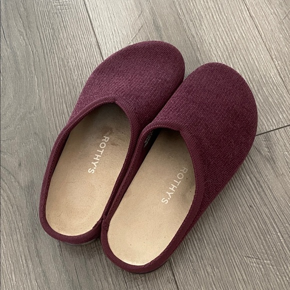 Rothy's Revelvet Casual Slip-On Clogs in Syrah Sz:7 - Picture 7 of 11